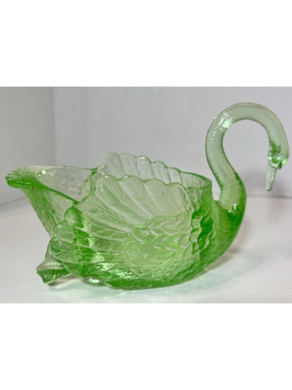 Vtg Cambridge Art Glass Green Vaseline Uranium Swan Bowl Dish 7.25" L 4.75" H - Picture 5 of 6